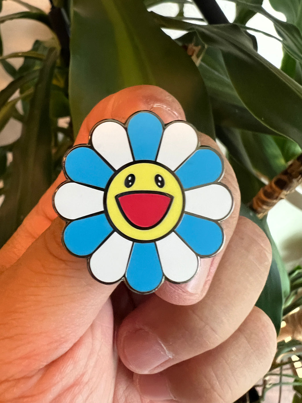 Happy Flower Blue/White Hard Enamel Pin