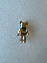 Load image into Gallery viewer, Bear Silhouette Gold 3D Pin
