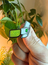 Load image into Gallery viewer, DBZ Scouter Hard Enamel Pin
