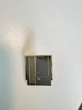 Load image into Gallery viewer, NES Cartridge GOLD
