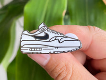 Load image into Gallery viewer, Airmax 1 White Outline Hard Enamel Pin
